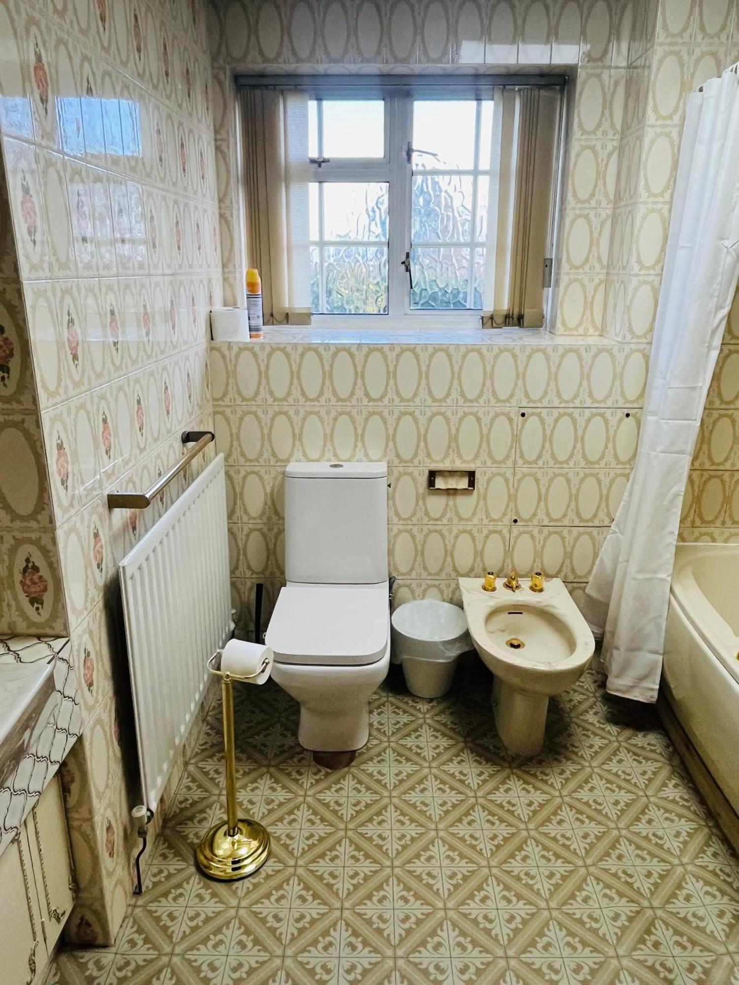 Villa Unwind In Comfort At Cosy Caradus Your 4 Bedroom Sweet Home!
