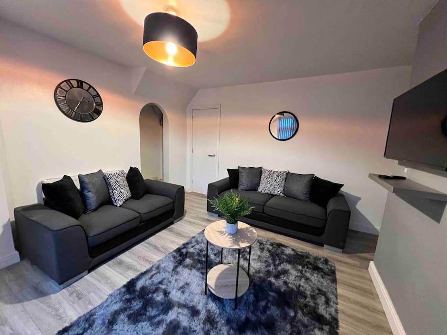 Flaxton-luxurious Near Nec, Bhx Apartment *