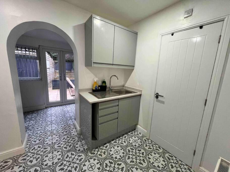 Flaxton-luxurious Near Nec, Bhx Apartment *