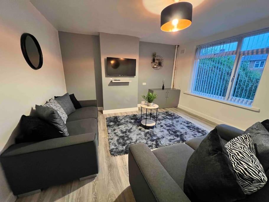 Flaxton-luxurious Near Nec, Bhx Apartment *