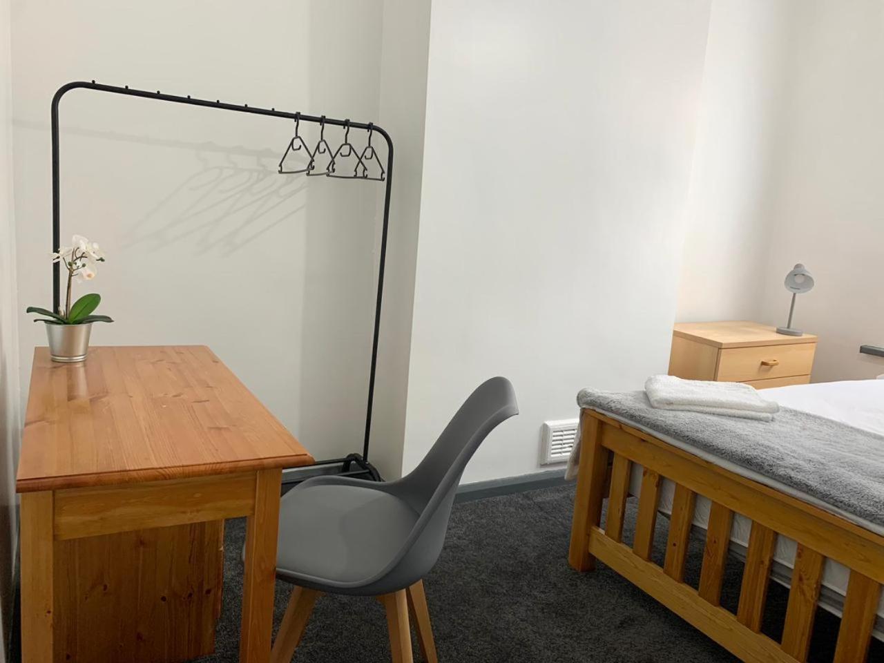 Holiday home Stunning 5bed House In Contractors Also