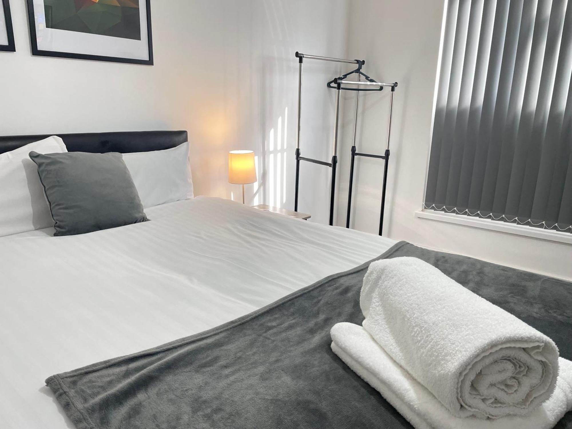 4 Bedroom 2 Bathroom Shared House - Near Bhx And Nec Guest house Birmingham