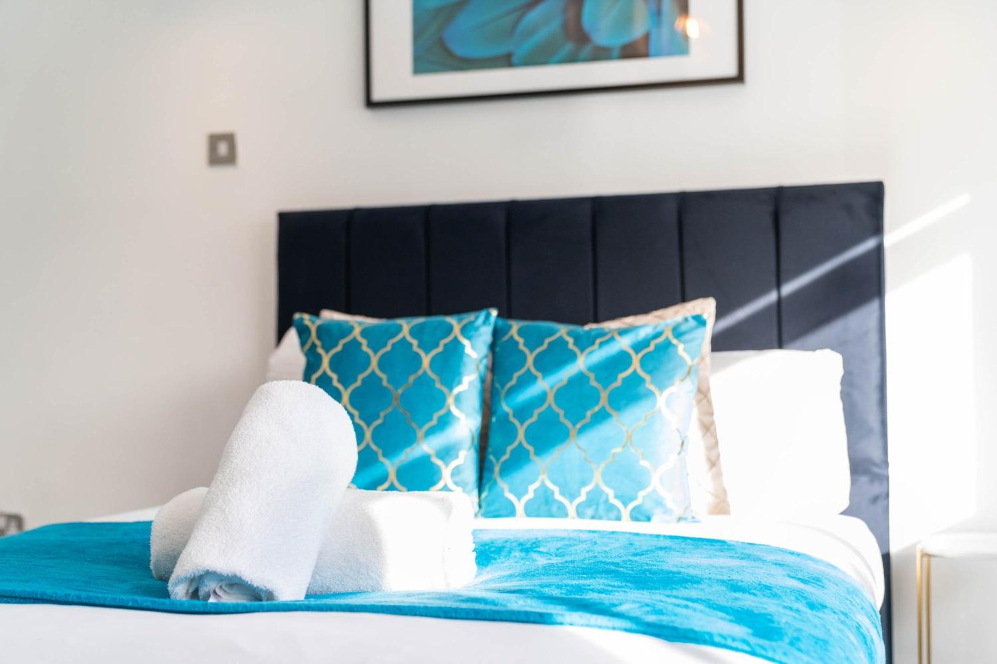Holiday home Five Bedroom House - Five Bathrooms - Off-street Parking - Garden - 376m Birmingham