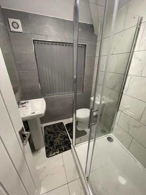 Lovely Near Bhx Airport, Nec Apartment *
