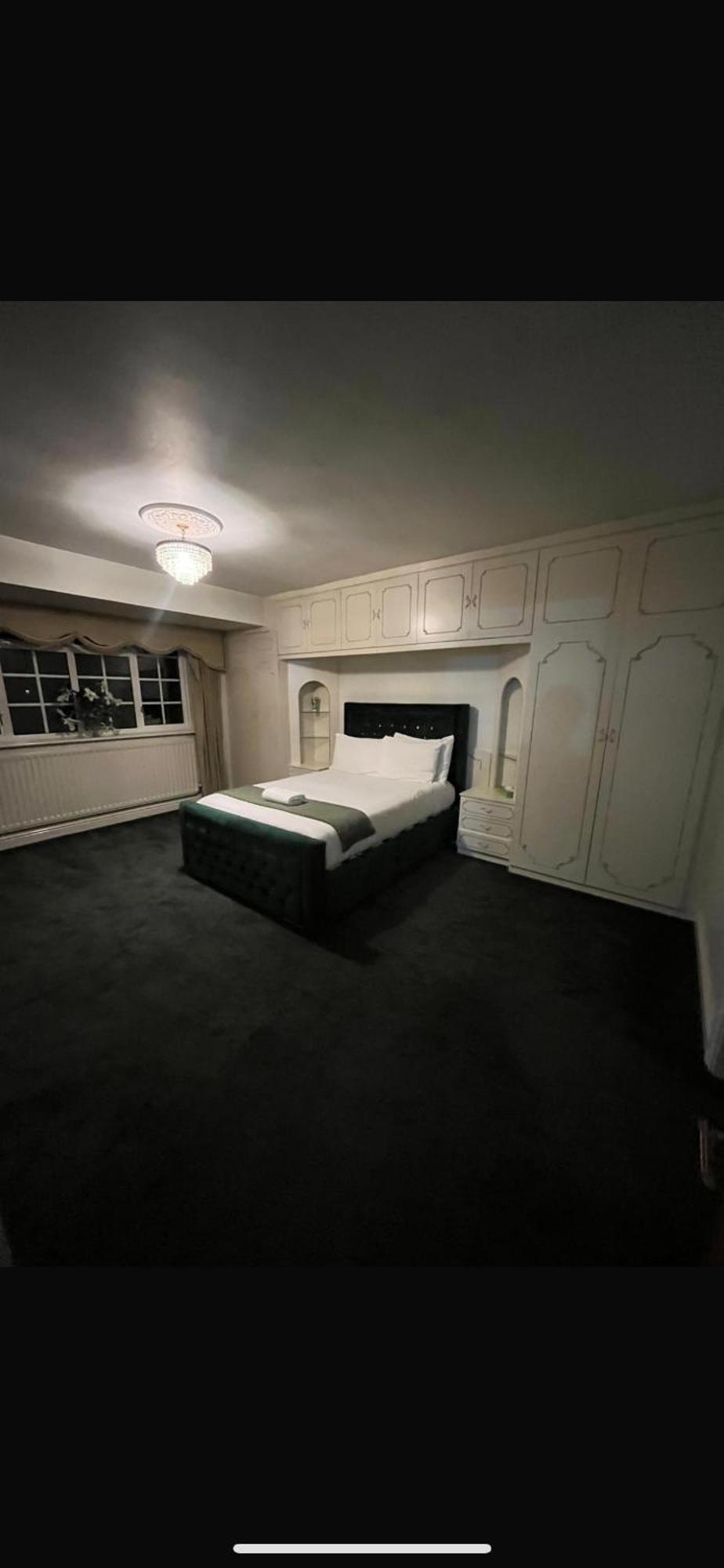 Unwind In Comfort At Cosy Caradus Your 4 Bedroom Sweet Home! Villa *