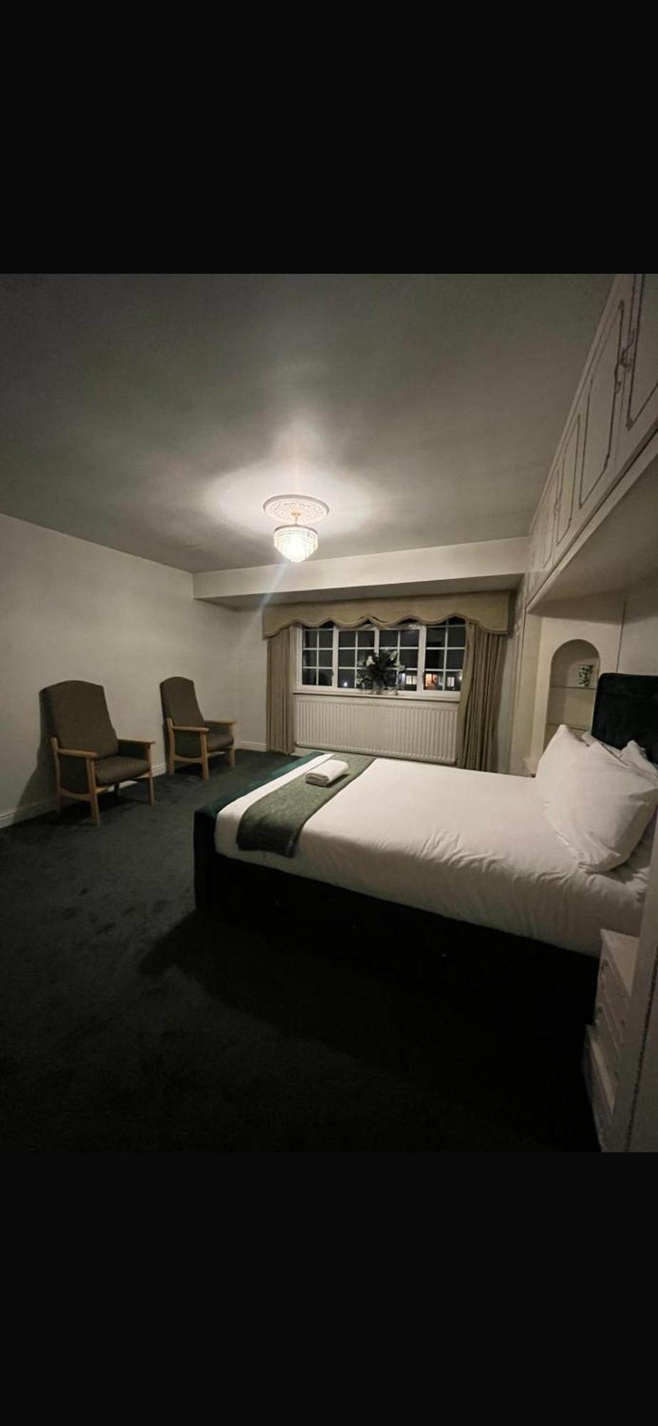 Unwind In Comfort At Cosy Caradus Your 4 Bedroom Sweet Home! Villa *
