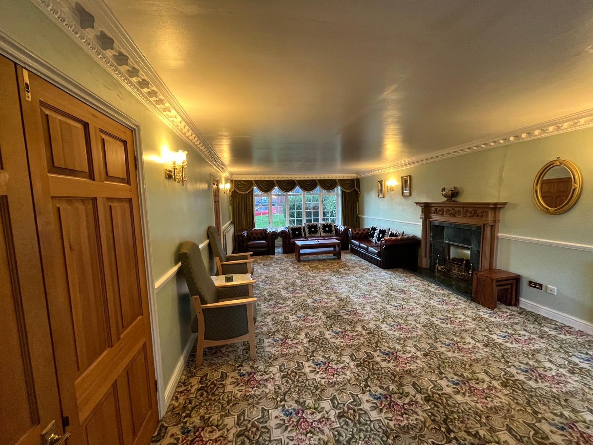 Villa Unwind In Comfort At Cosy Caradus Your 4 Bedroom Sweet Home!