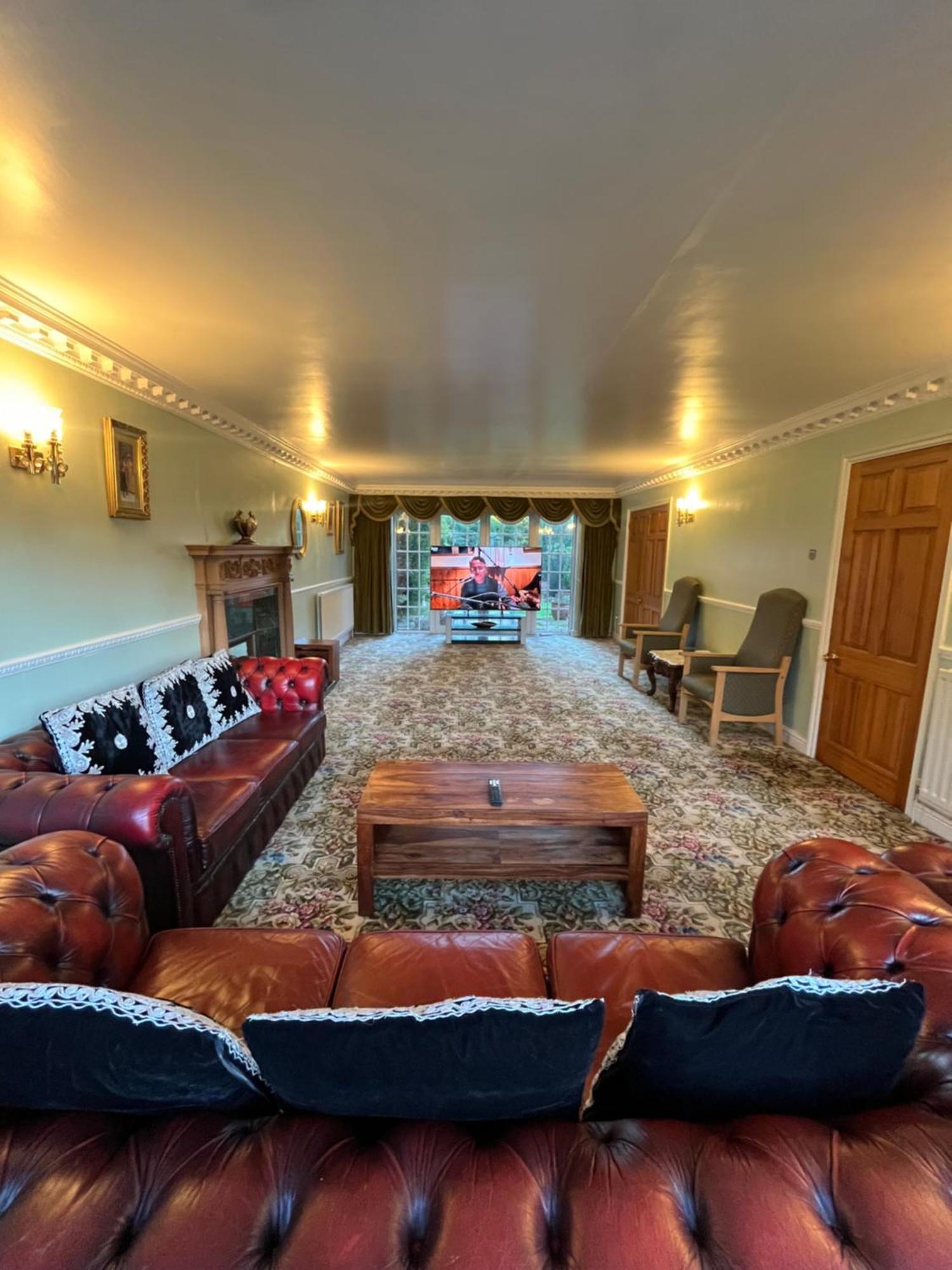 Unwind In Comfort At Cosy Caradus Your 4 Bedroom Sweet Home! Birmingham