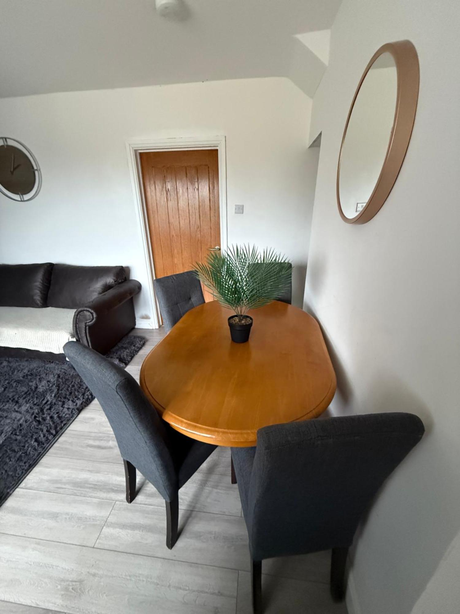 Cosy, Modern Near Bhx, Nec And Centre Holiday home Birmingham