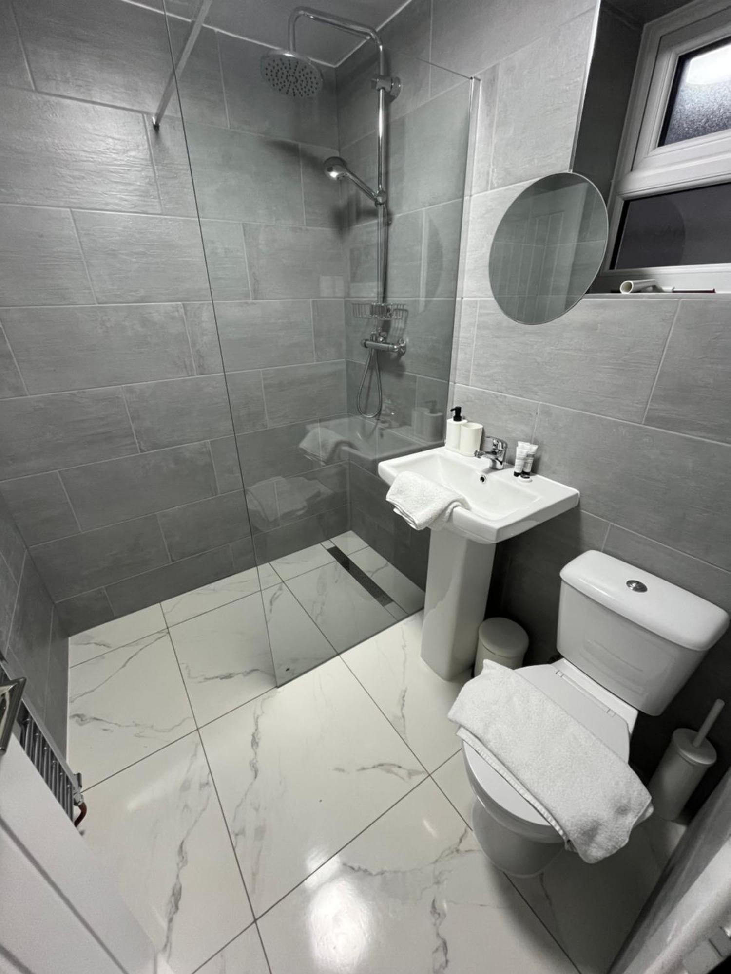 Lovely Near Bhx Airport, Nec * Birmingham