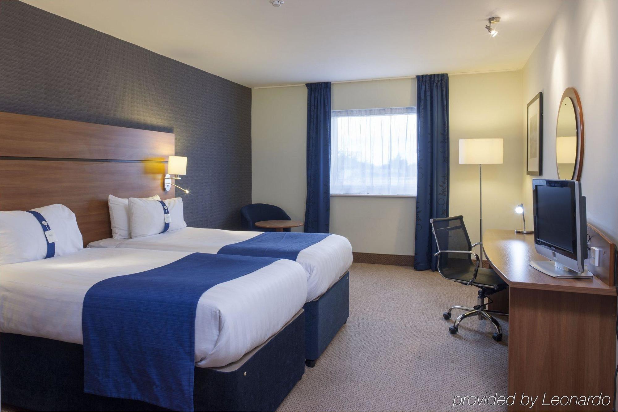 Express Star By Ihg Hotel 3*