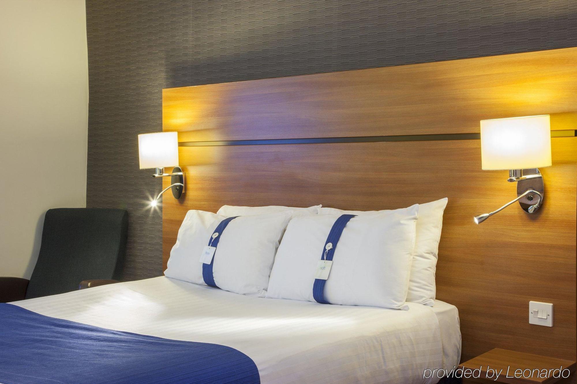 Express Star By Ihg Hotel