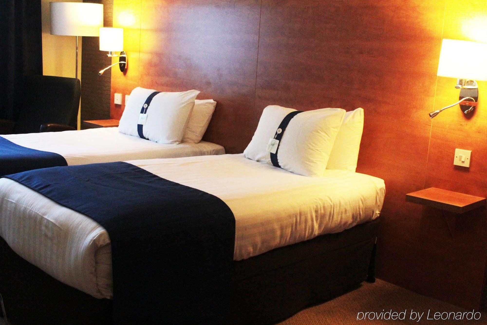 Express Star By Ihg Hotel