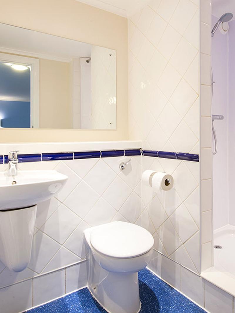 Travelodge Sheldon Hotel 2*
