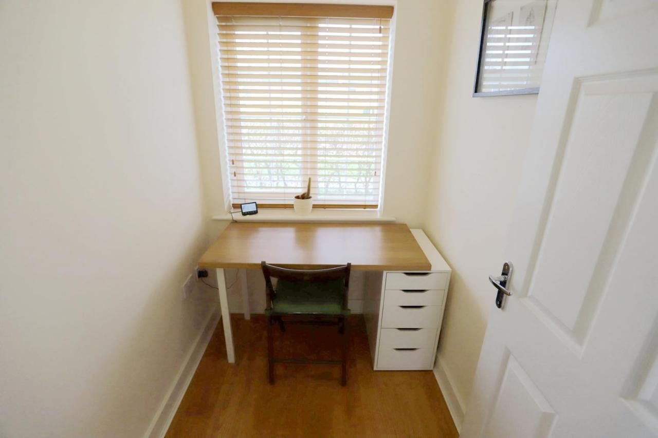 Easytravel Luxury Nec/airport 3 Beds House Birmingham