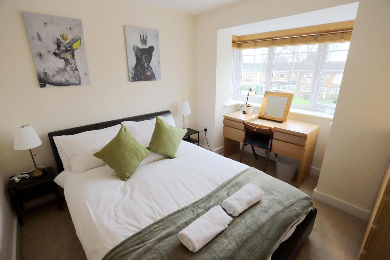 Easytravel Luxury Nec/airport 3 Beds House Apartment