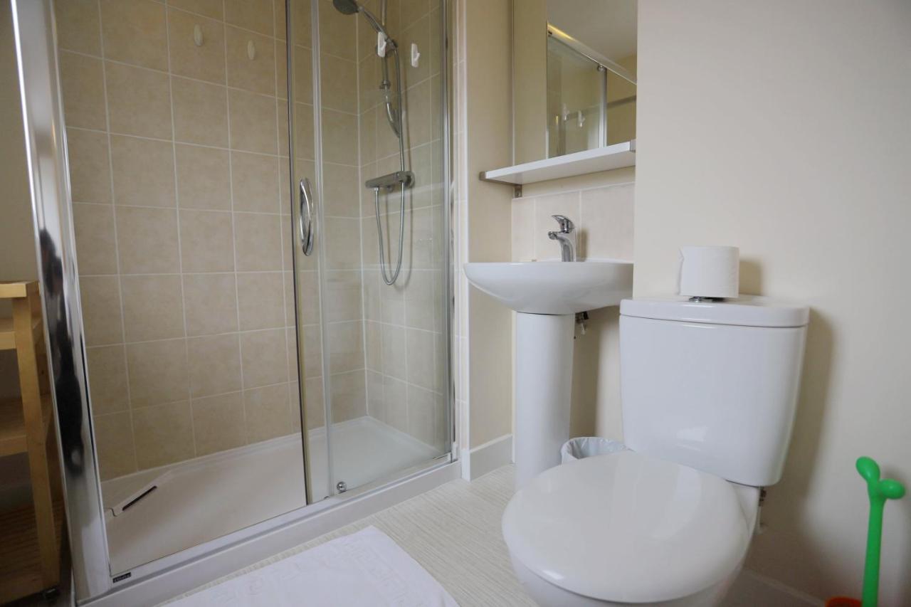 Easytravel Luxury Nec/airport 3 Beds House Birmingham