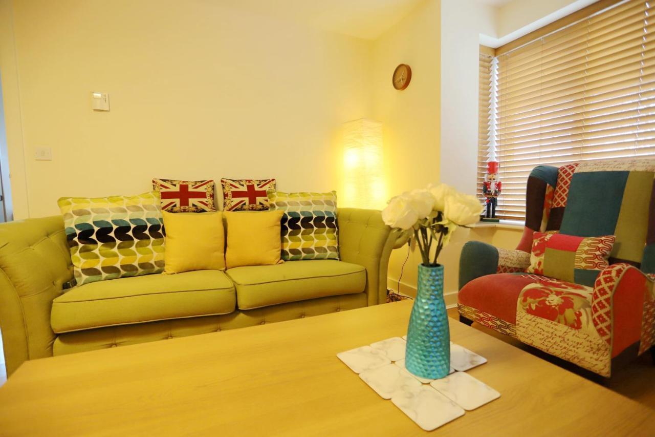 Easytravel Luxury Nec/airport 3 Beds House *