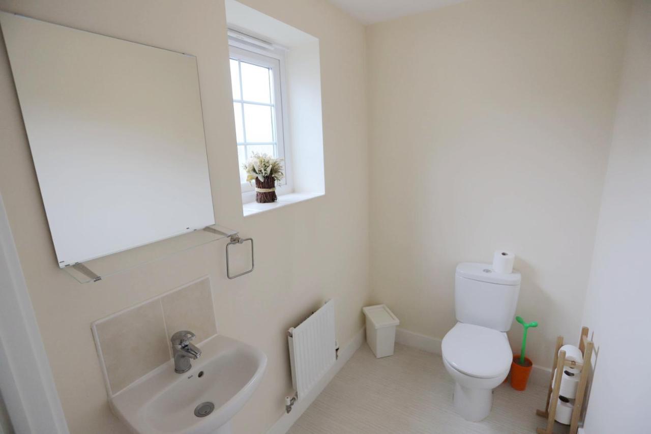 Easytravel Luxury Nec/airport 3 Beds House Apartment *