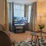 Budget Stay In Kings Health, 20 Mins From City Centre