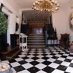 Sparkle Hotel