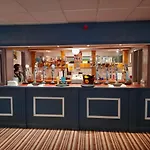 The Avenue Club And Lodge