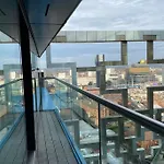 Elegant One Bedroom Apartment With Balcony Recently Refurbished Netflix And Smoking Allowed