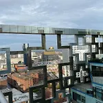 Elegant One Bedroom Apartment With Balcony Recently Refurbished Netflix And Smoking Allowed