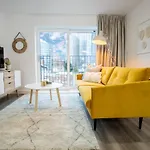 Smith House 1&2 Bed Apts Near Brindley Place, Canals, Bhm Arena, Broad St, Free Parking By Opulent