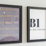 Caliber Stays Apartments & Homes - The Aphrodite Suite- 2 Bedroom Apartment - City Centre - Free Netflix & Rooftop Skyline Views