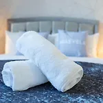 Maevela Apartments - Cube View City Centre Apartment - With Balcony View Of The Cube - Ps4 & Smart Tv\'S