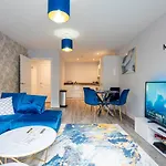 Maevela Apartments - Ultra High-End New Build Apartment ✪ City Centre, Digbeth ✓ With Juliet Balcony - Rooftop Terrace - Ps4 & Smart Tv\'S