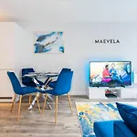 Maevela Apartments - Ultra High-End New Build Apartment ✪ City Centre, Digbeth ✓ With Juliet Balcony - Rooftop Terrace - Ps4 & Smart Tv\'S