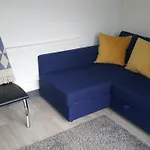 Homestay In Birmingham Sleeps 8 - Free Parking & Wifi