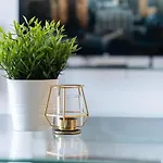 *New Build* 1 Bed Modern Apt - With Juliet Balcony - Roof Top Terrace - Digbeth, Birmingham City Centre - Free Netflix & Smart Tv