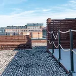 New Build - 2 Bed Luxury Spacious Modern Apt - Roof Top Terrace - Digbeth, Birmingham City Centre - Free Netflix & Smart Tv