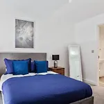 Stunning Apartment In Birmingham City Centre