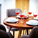 Kalahari Luxury Apartment Free Parking - Birmingham City Centre