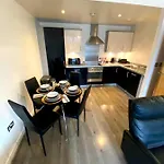 New Refurb Two Bedroom Apartment, Arcadian B\'Ham