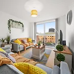 Moda Stays - Helena Street Apartments