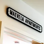 Maevela Apartments - Pink Luxury 1 Bed Apartment City Centre - 5 Min Walk From Bullring, Cube, Mailbox, New Street Station - Free Netflix & Wifi - No Parking