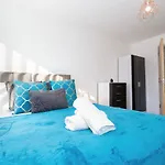 Haus Luxury Apartment - City Centre - Jq - Secure Parking