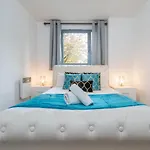 Birmingham City Centre - Luxury Apartment - Terrace - Next To Cube & Mailbox - Wifi - Smart Tv - Intercom