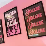 Maevela Apartments ☆ Pink Luxury Apartment With Balcony - Birmingham City Centre - 5 Min Walk From Bullring, Cube, Mailbox, New Street Station - Free Netflix & Wifi