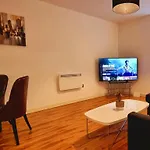 Staybrum Acadian City Centre Apartments Birmingham Chinatown
