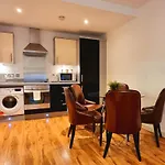 Staybrum Acadian City Centre Apartments Birmingham Chinatown