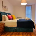 Staybrum Acadian City Centre Apartments Birmingham Chinatown