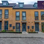 Central 4 Bed House By Elite Breaks Serviced Accommodation Birmingham With Free Parking Sleeps Upto 8