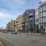 Lovely 2 Bed Apartment In Central Birmingham
