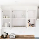 Sunlight City Centre Flat With Free Parking